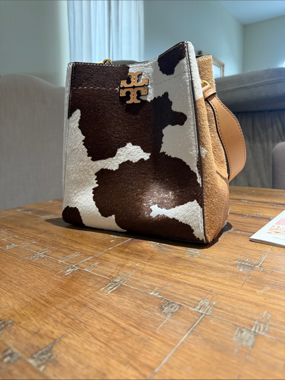 Tory Burch Brown & White Cowhide Bucket Shoulder Bag with Tan Trim w COA
